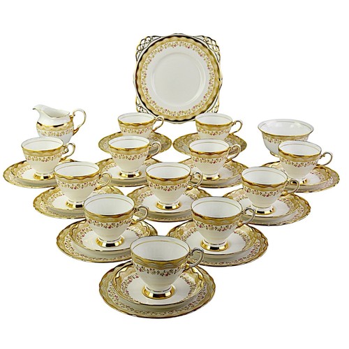 Teeservice Toskanisches Porzellan, floral vergoldet 12 Gedecke