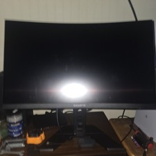 Gigabyte G27QCA 27-inch 165Hz 1440p Curved Gaming Monitor