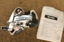 NOS NUOVO cambio deragliatore posteriore Shimano Sora RD-3300 8 velocità...