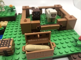 LEGO (21114) Minecraft: The Farm Set 100% Complete With Instructions & Box