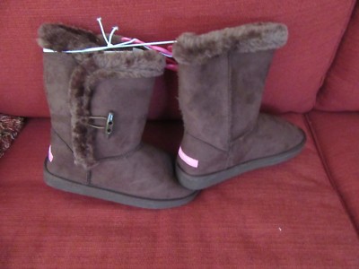 short boots with fur inside