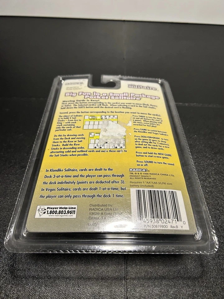 Radica Pocket Solitaire Juego Electrónico Portátil 2 en 1 Klondike Vegas 1998 Nuevo Foto 4 de 4