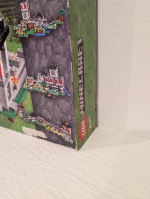 LEGO Minecraft: The Fortress (21127) - New Sealed! Damaged Box