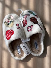 Katydid Cream Embroidered Patch Slippers Women's Size M/L 8/9 NWT