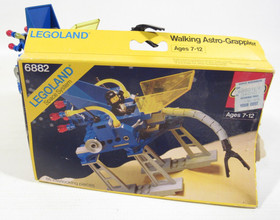 VTG LEGO Space: Walking Astro Grappler (6882) 100% Complete w/ Box