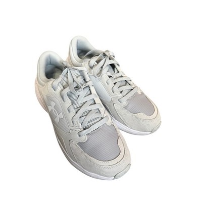 Under Armour Charged Edge Suede Sneakers Sz 10 Light Gray White Dad shoe 