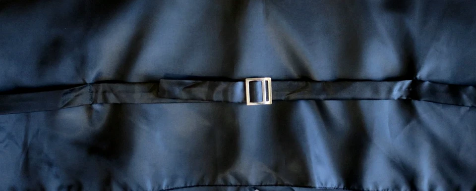 Chaleco Umo Lorenzo Rojo Paño Satinado Botones Talla XL Foto 3 de 4