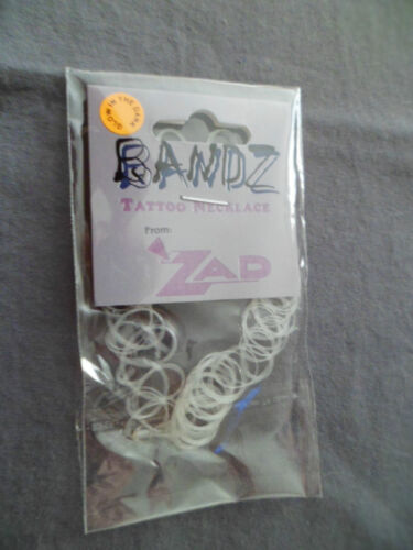 Gargantilla Bandz Glow-N-Dark Collar Regalo Niños Joyería Moda Venta al por mayor Lote de 20 - Imagen 2 de 3