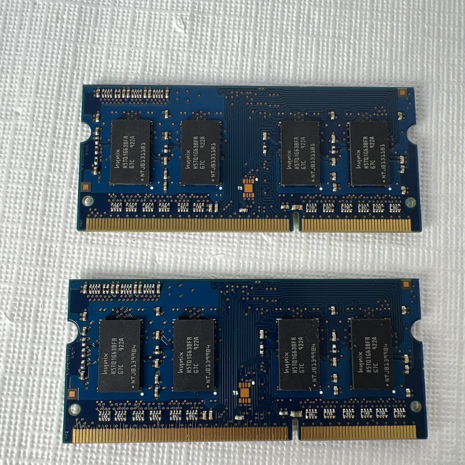 Hynix 1Gb 2Rx16 PC3-8500s 7-10-A1 HMT112S6BFR6C 204 pin SODIMM Memory Module - Image 2 of 2