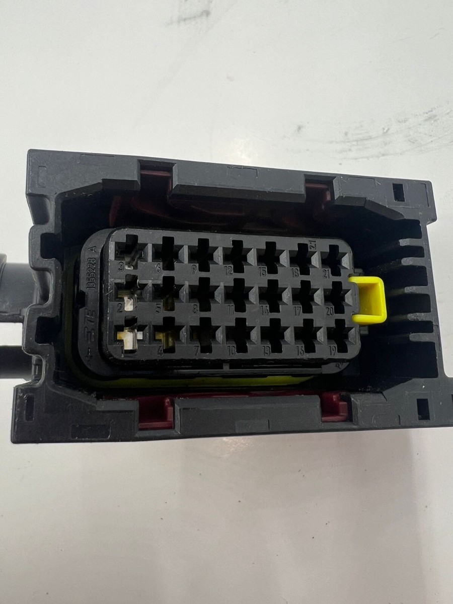 QTY 5 TE Connectivity 21 Pin Wiring Rectangular Female Cable
