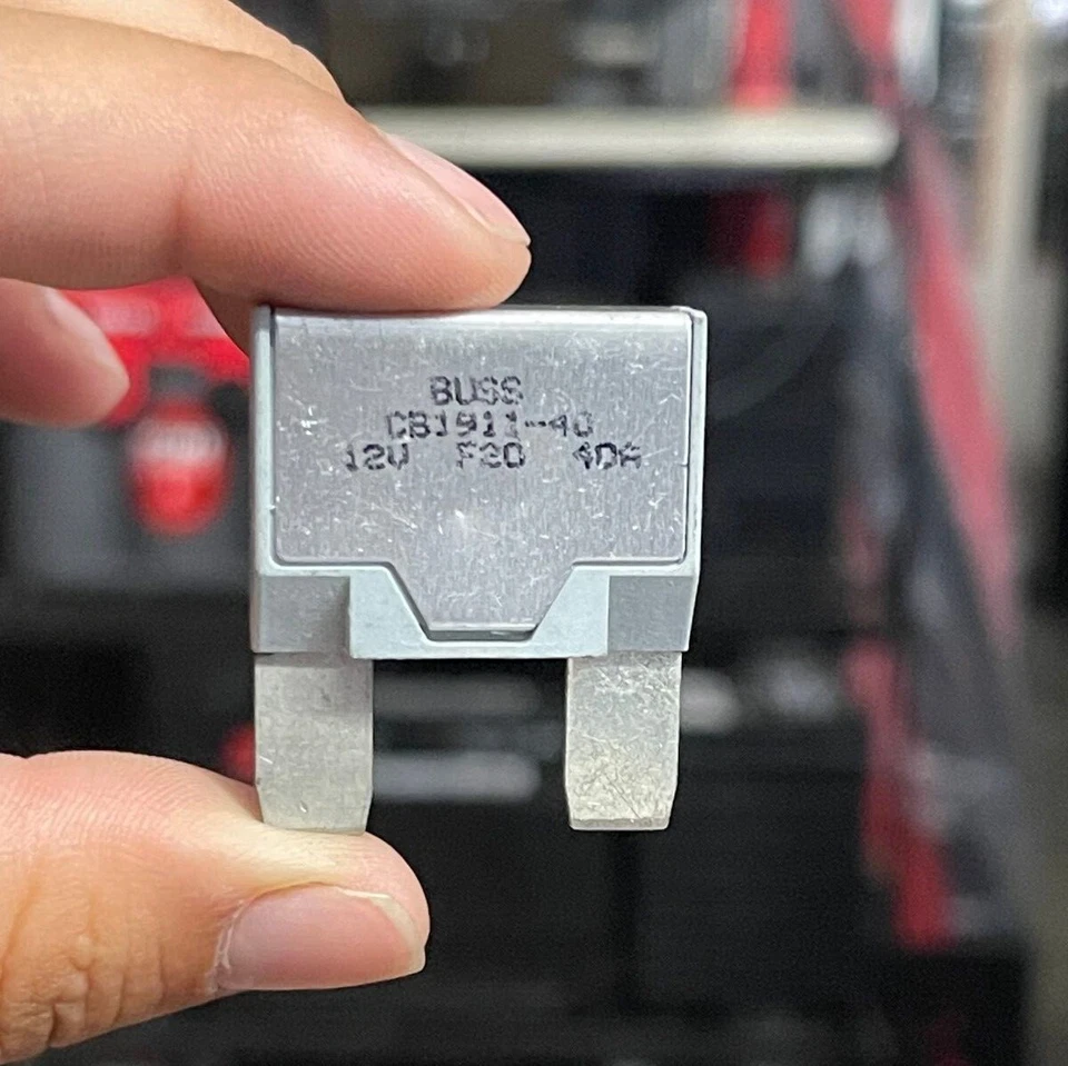 BUSTO CB1911-40 12V F20 40A Foto 2 de 3