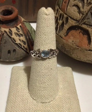 VTG 925 Sterling Silver Genuine Blue Topaz Celtic Scroll Band Ring Sz 7 EUC 2.7g