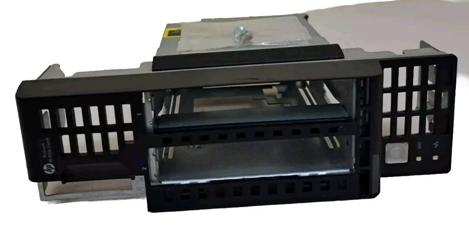 HPE 2x 2.5" SFF (SC) Front Disk Cage ProLiant BL460c Gen9 777682-001 744412-001 - Image 3 of 4