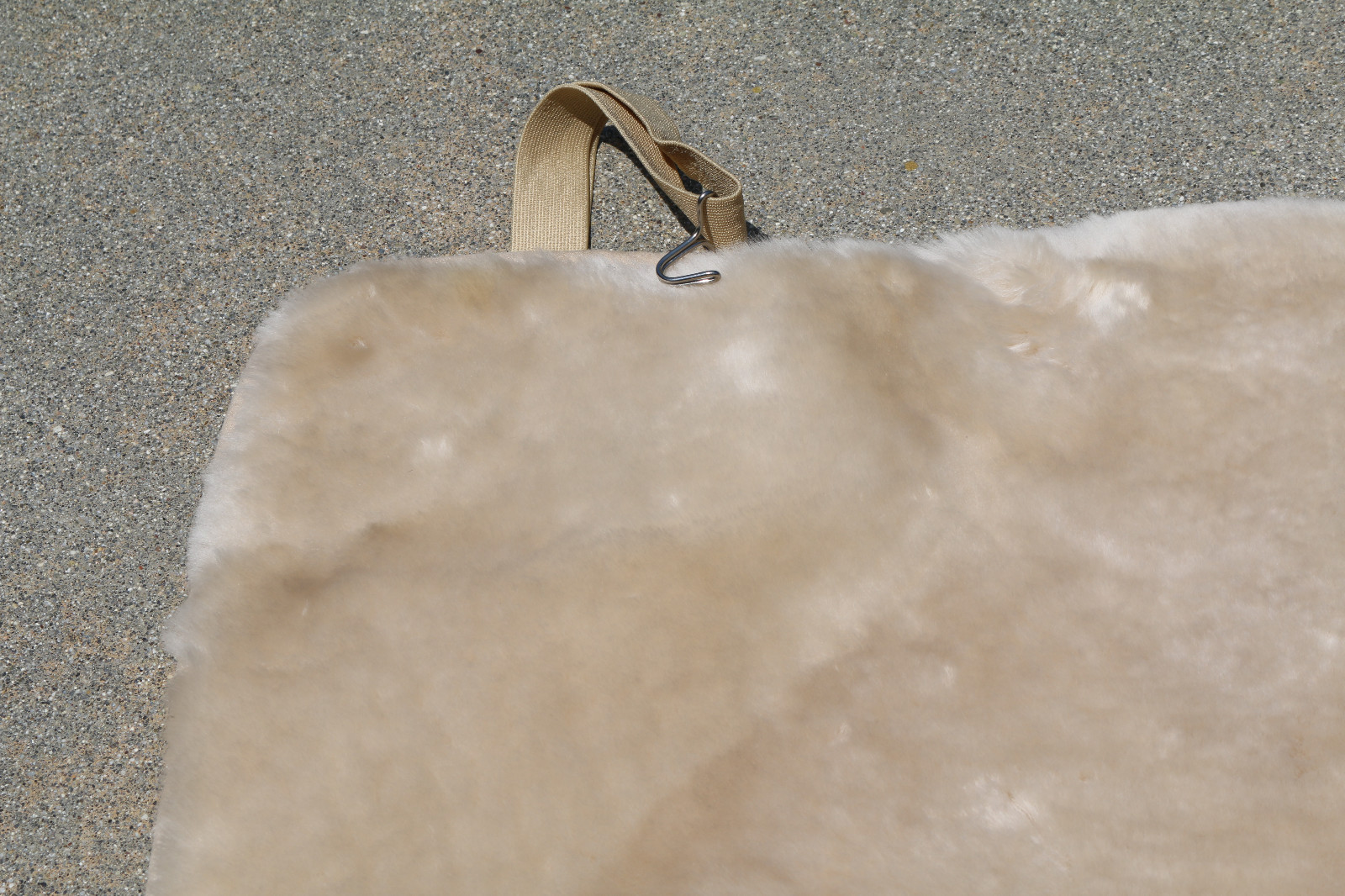 New Genuine Sheepskin Soft & Comfortable Seat Cushion Cover in Pearl Beige SSC2P