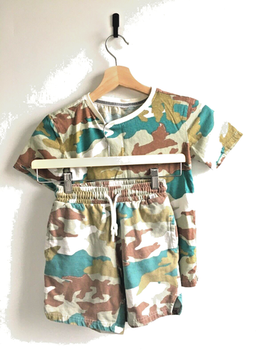 100% COTTON SOVEREIGN CODE SWEAT SUIT SHIRT AND SHORTS SIZE 7 CAMO SET OF 2
