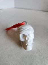 Disney Pirates Of The Caribbean  Mfg. For Kellogg's Skull Clip Hangtag Keychain