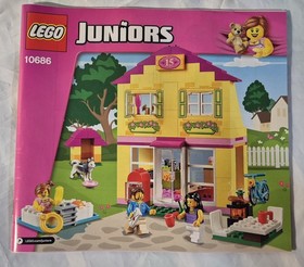 Lego Juniors #10686 Family House 2015 - 100% Complete with Instructions