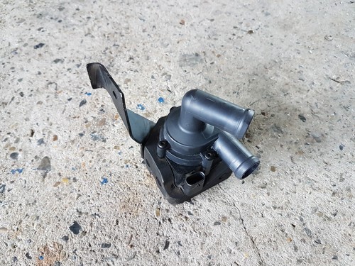 BMW 5er F07 F10 F11 LCI Zusatzwasserpumpe 9253081