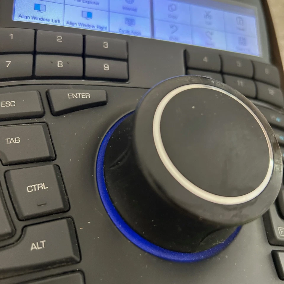 3Dconnexion SpaceMouse Enterprise – Mouse 3D Professionale USB – Usato Perfetto - Immagine 3 di 4