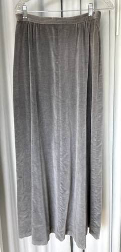 Women's Long Velvet Skirt size: 13/14 color: Gray Silver by Paddle & Saddle NICE