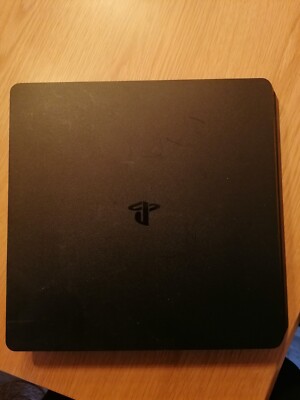Sony PlayStation 4 Slim 500GB Spielkonsole - Schwarz (9351474)