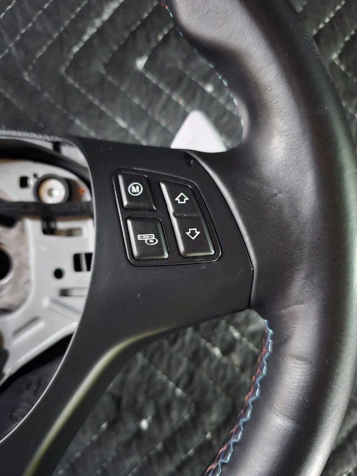 2008-13 BMW M3 F90 F92 F93 Genuine M Sport Steering Wheel - Image 4 of 4