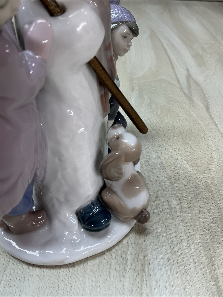 Lladro 5713 Snowman With Children Figurine In Excellent Condition