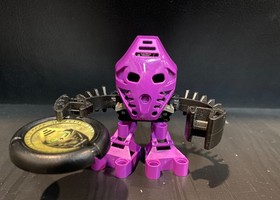 LEGO Bionicle 1389 Onepu Tohunga - McDonalds Complete Figure, Disk, Manual, &Bag