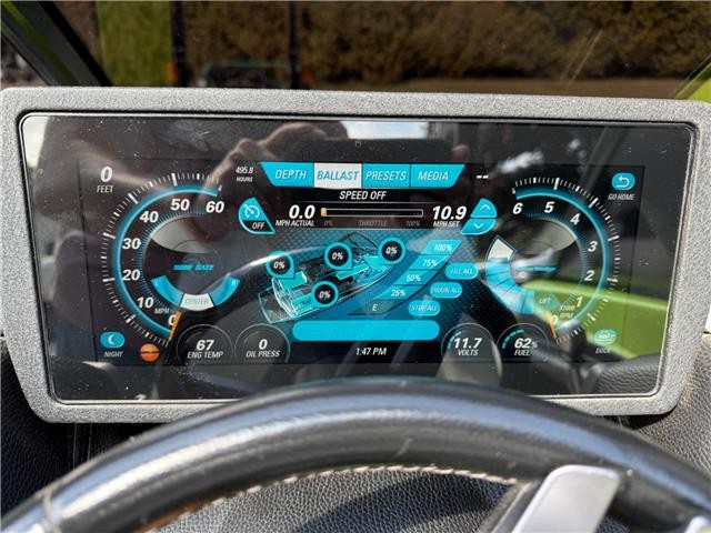 2015 Malibu Wakesetter 23 LSV  Black