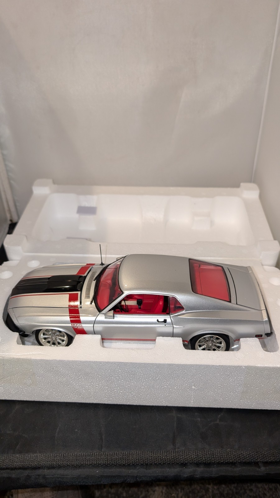 ACME 1:18 - 1969 FORD MUSTANG BOSS 302 STREET FIGHTER-REDLINE-A1801842