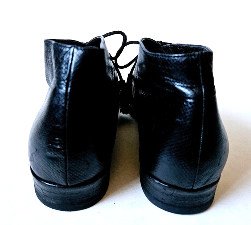 Bottega Veneta Oxford Ankle Booties Black Textured Leather Tassel 40 9.5 - Picture 4 of 7