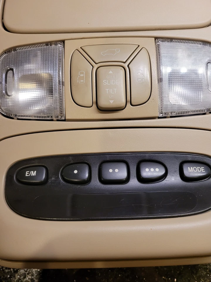 2004 2005 2006 2007 2008 2009 TOYOTA SIENNA OVERHEAD DOME READING LAMP OEM - Image 2 of 4