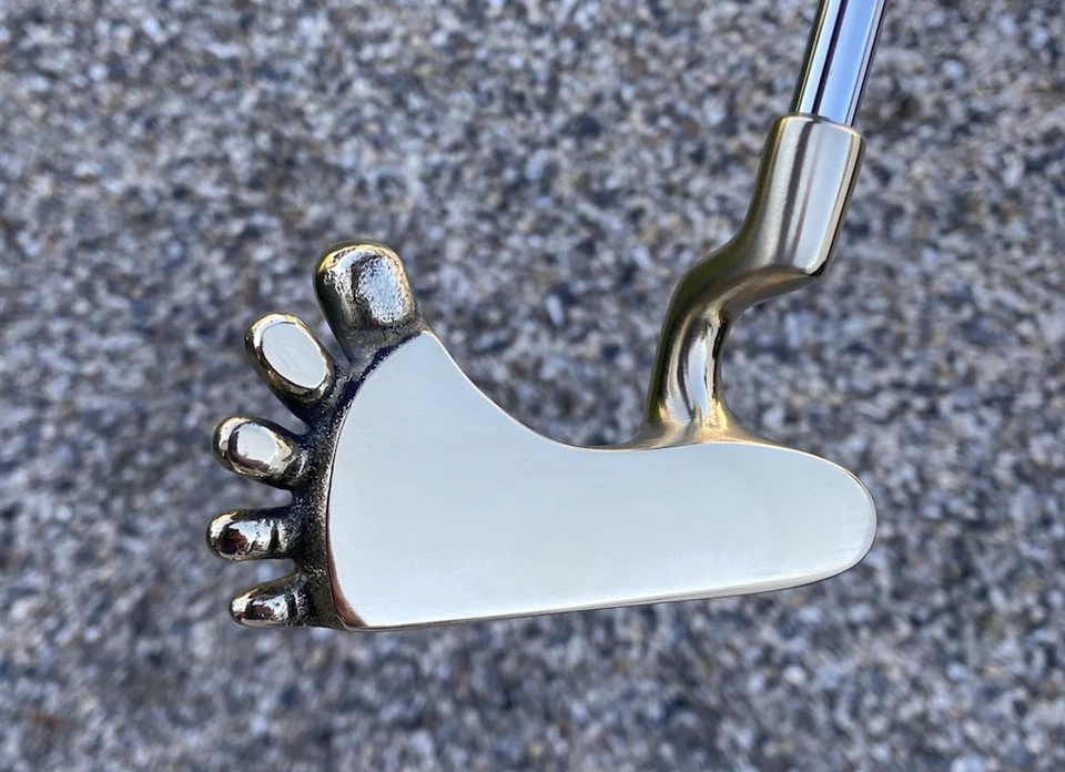 Vintage Golfsmith Foot Shaped Brass Headed Polished Putter. - Image 2 of 4