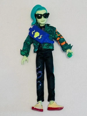 G3 Deuce gorgon monster High Doll RARE - Image 1 of 4