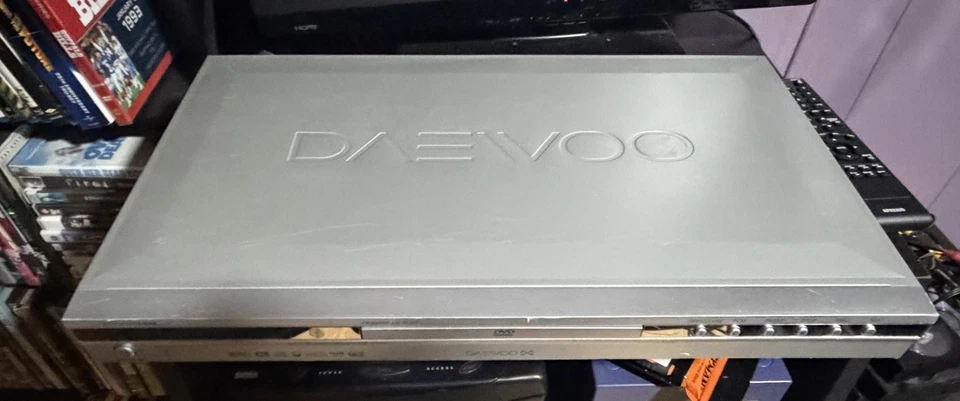Reproductor de DVD Daewoo DVG-9200B - Sin control remoto, para reparación/piezas Foto 2 de 3