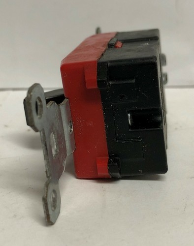 Pass & Seymour CS20AC1 Commercial Toggle Light Switch # 12484 - Picture 2 of 7