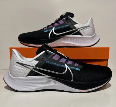 Nike Air Zoom Pegasus 38 Men's Size 12 Black Silver White Athletic