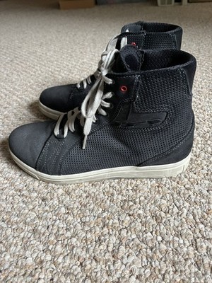 TCX Street Ace Air Mens Anthracite Grey Perforated Motorcycle Boots Size 8.5/42
