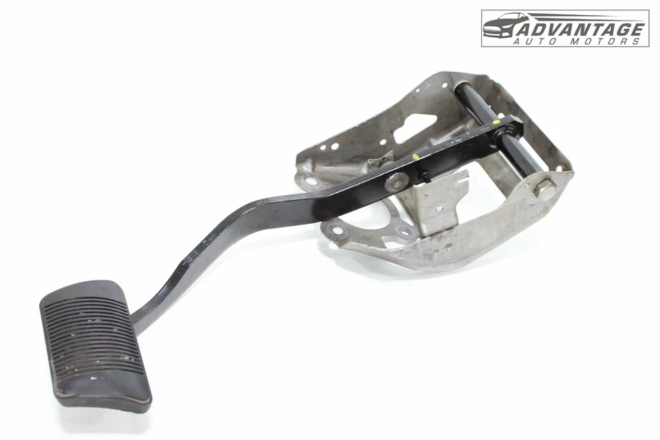 Dodge Charger 2012-2023 lado izquierdo piso freno parada pedal estacionamiento con soporte OEM Foto 2 de 4