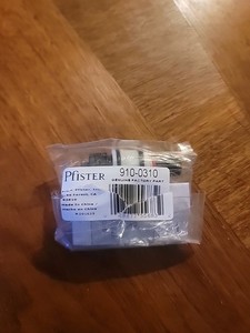 Pfister 910-0320 Faucet Cartridge NEW OPEN BOX!