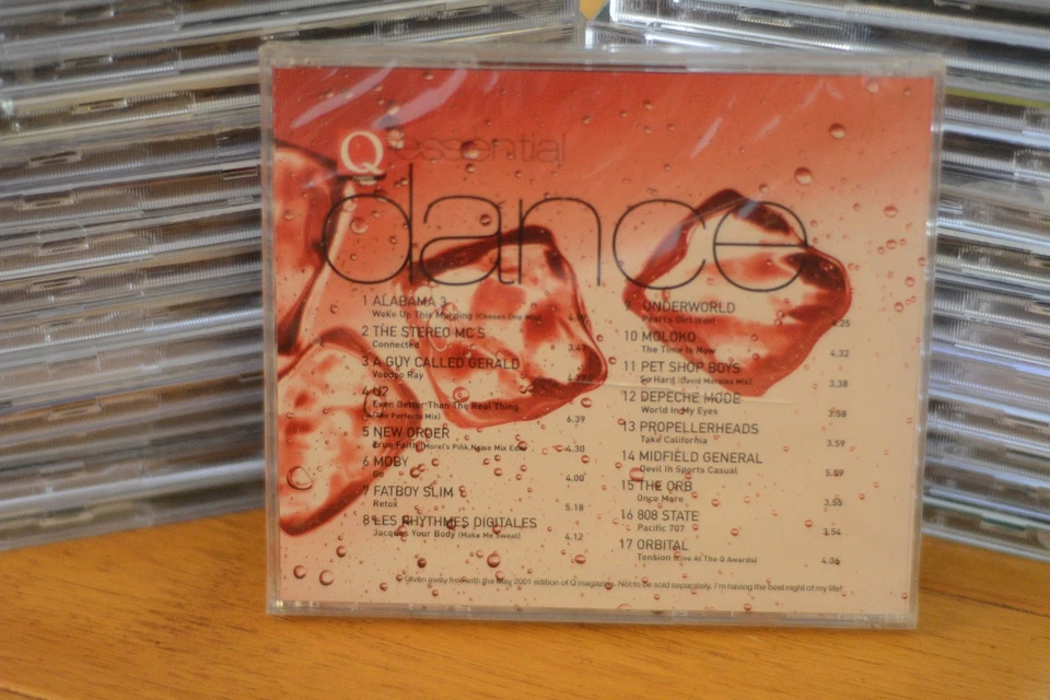 Q Essential Dance CD Compilation 2001 U2 New Order Moby Fatboy Slim 80s 90s Foto 2 de 2