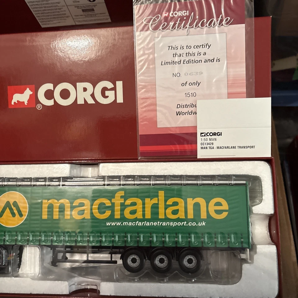 CORGI  1:50 ) MAN TGA .(Macfarlane TRANSPORT.CC13429)mirrors+cert included  - Image 3 of 4