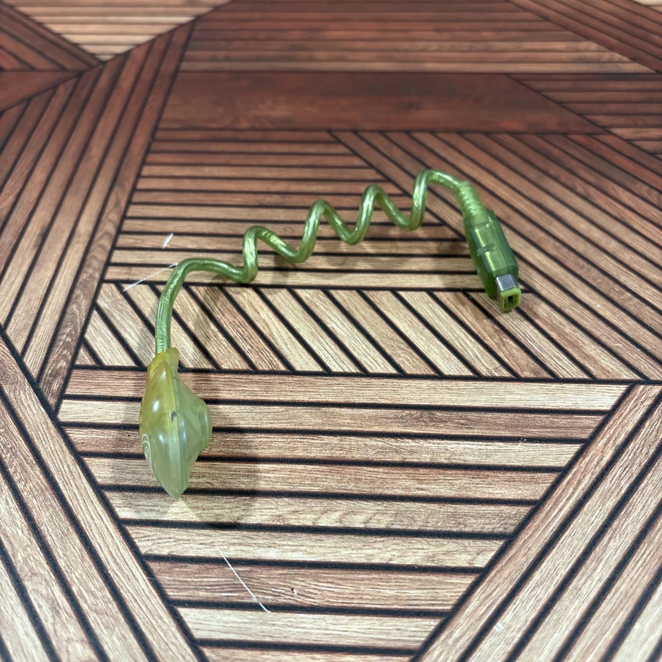 Nintendo Game Boy Color Worm Green Nyko Foto 2 de 4