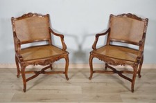 Paire de fauteuils style Régence