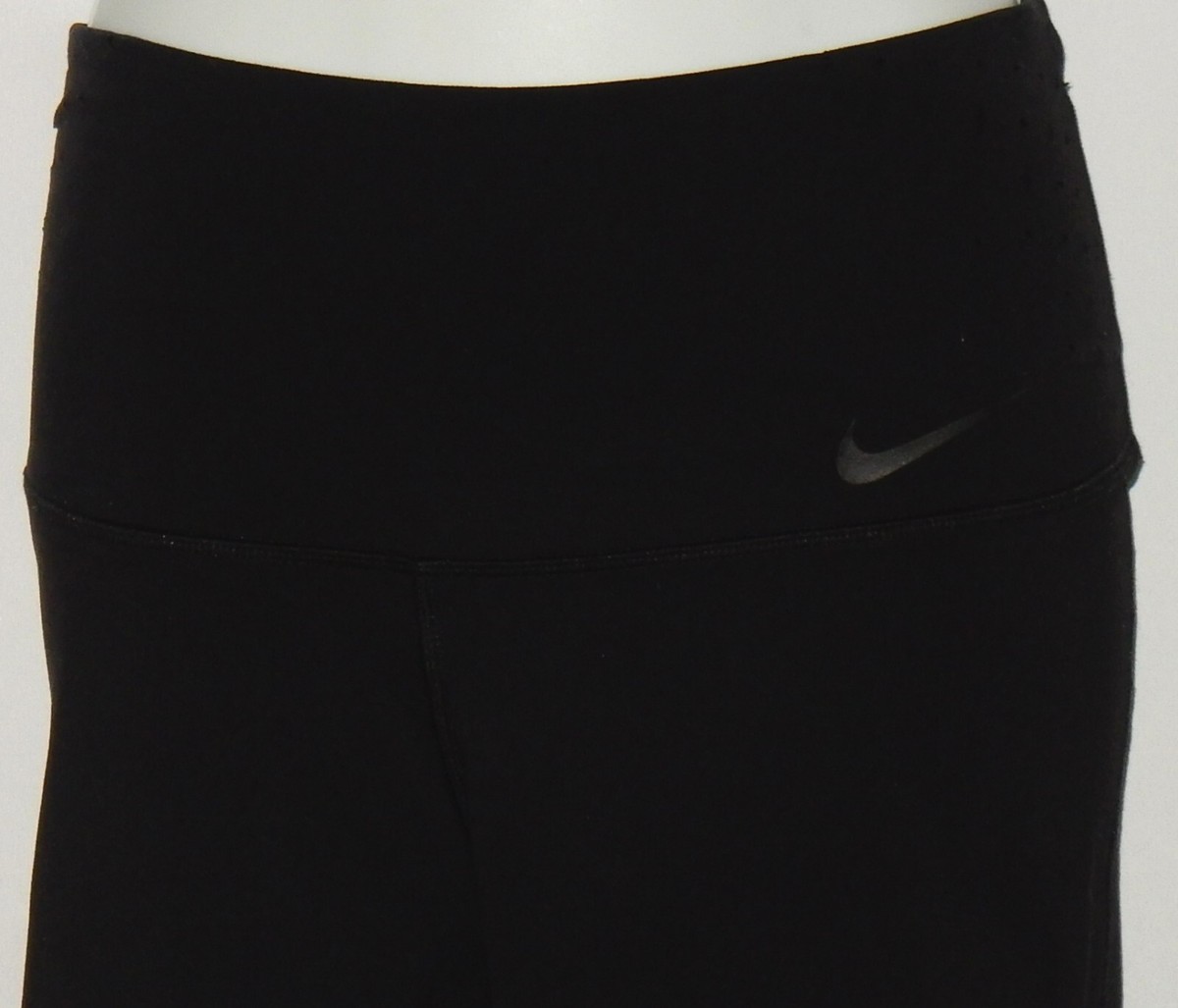 nike sculpt training capris