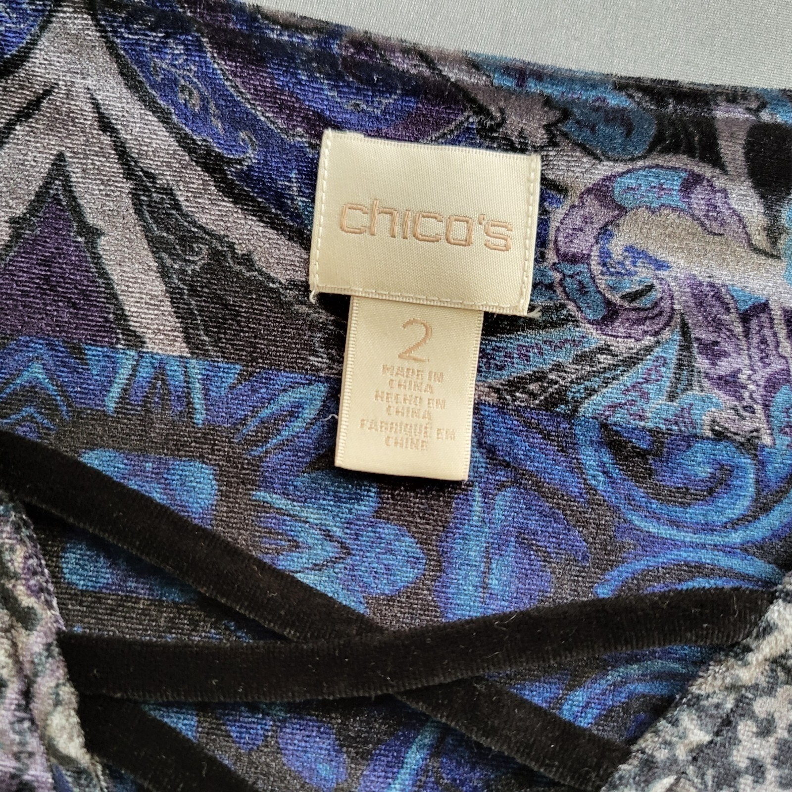 Chicos Patchwork Paisley Sharkbite Tunic Top Blue… - image 9