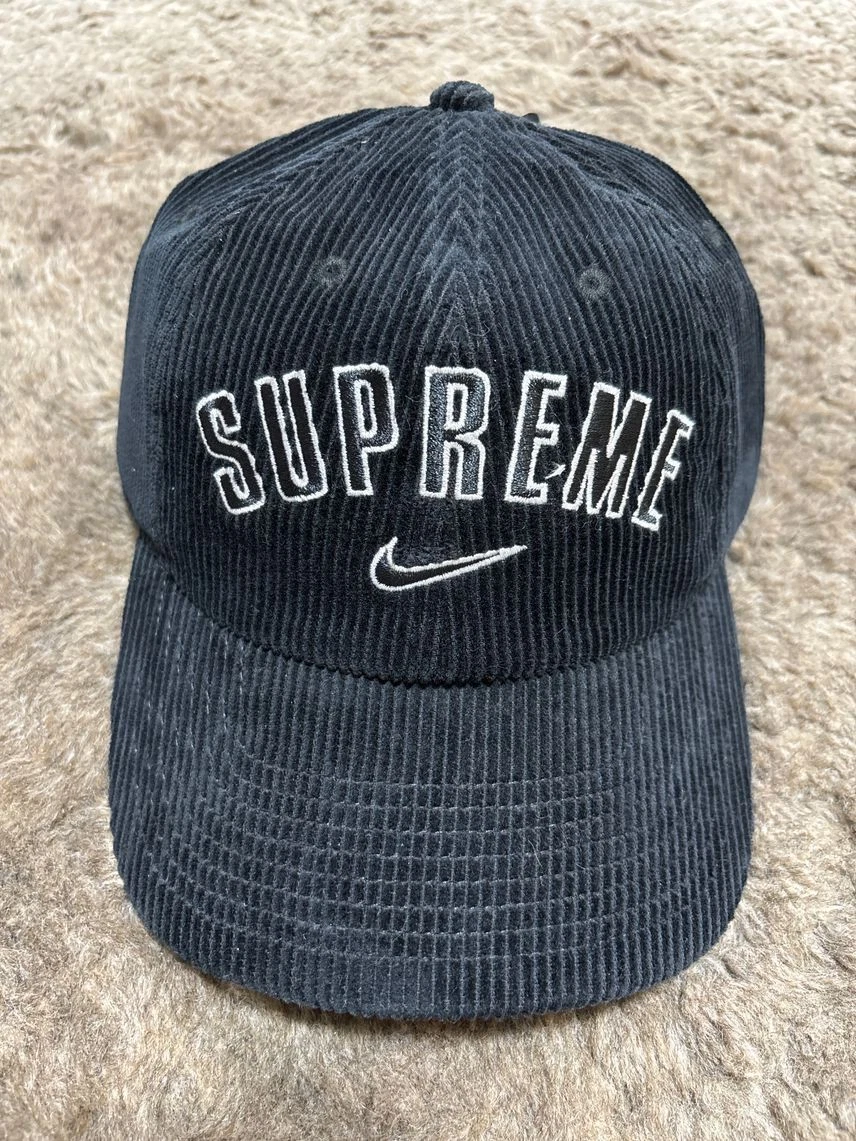 Supreme / Nike Arc velours côtelé 6 panneaux noir authentique du Japon