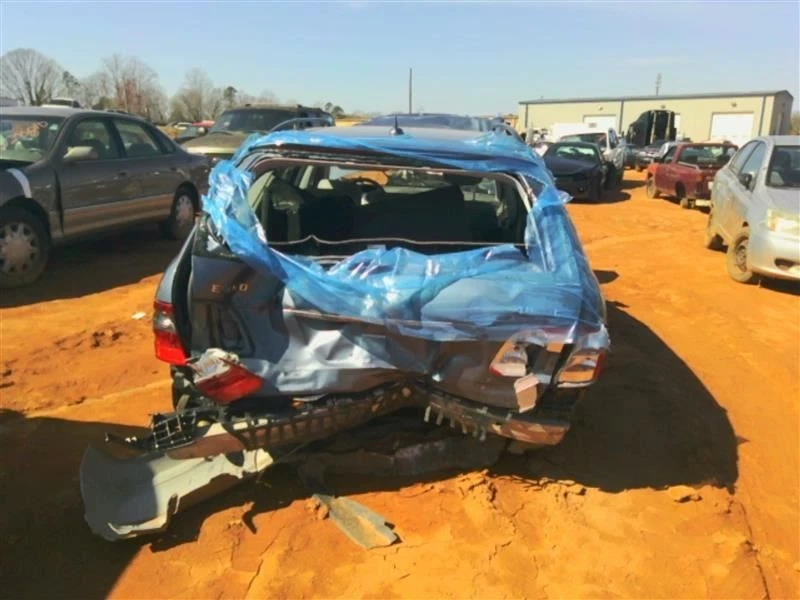 Anti-Lock Brake Part 211 Type Assembly E280 Fits 07 Mercedes Benz E350 OEM - Image 4 of 4