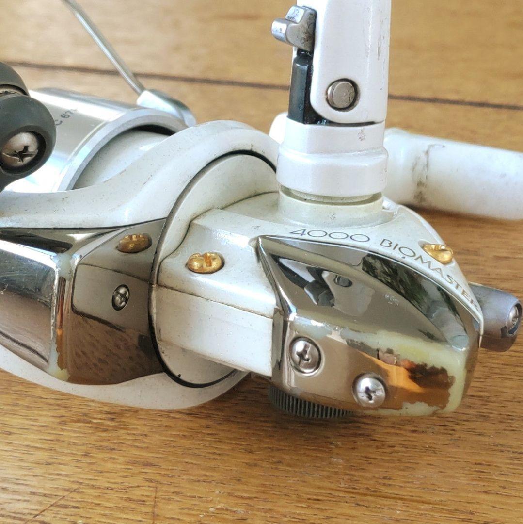 Shimano Biomaster 4000 Spinning Reel With Replacement Spool Shimano Biomaster 4000 Spinning Reel With Replacement Spool