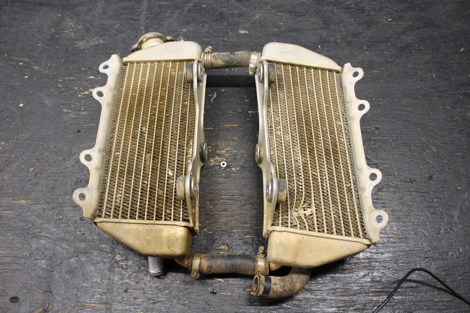 2003 2004 年 YAMAHA YZ250F 原始设备制造商 左右冷却冷却器 Radiator 03 04 发动机 — 第 2/4 张图片
